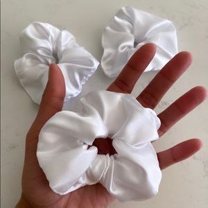 MILKY micro mini cozybeanz Satin Scrunchie